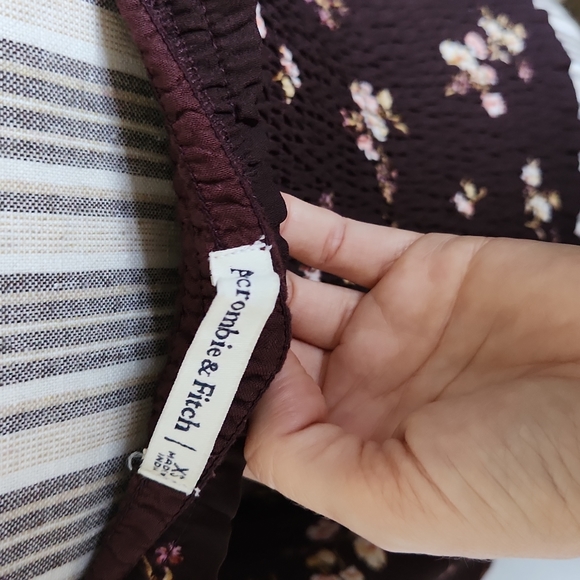 Abercrombie&Fitch fall floral rauched blouse - Picture 4 of 5